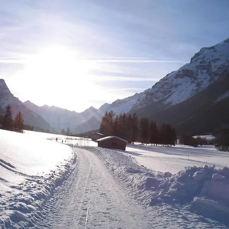 Πανσιόν Haus Mader Trins